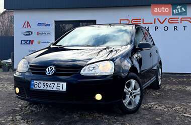 Хетчбек Volkswagen Golf 2006 в Самборі