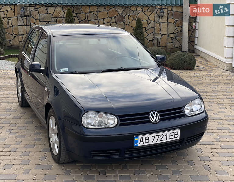 Хетчбек Volkswagen Golf 2003 в Могилів-Подільському