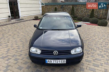 Хетчбек Volkswagen Golf 2003 в Могилів-Подільському