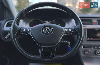 Универсал Volkswagen Golf 2016 в 