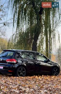 Хетчбек Volkswagen Golf 2012 в Калуші