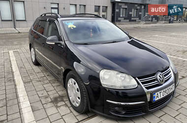 Універсал Volkswagen Golf 2008 в Надвірній