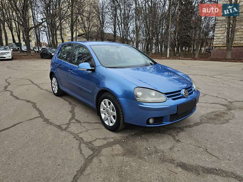 Хетчбек Volkswagen Golf 2004 в Харкові