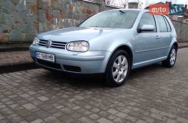 Хетчбек Volkswagen Golf 2003 в Городку