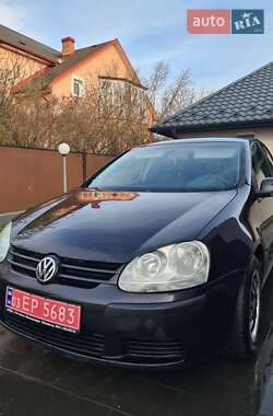 Хетчбек Volkswagen Golf 2005 в Ковелі