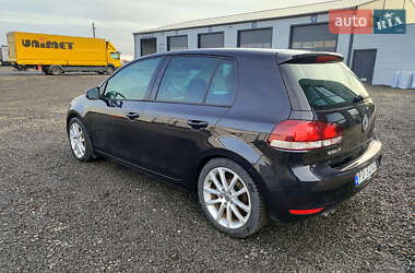 Хэтчбек Volkswagen Golf 2010 в Луцке