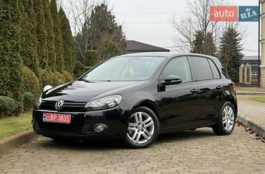 Хетчбек Volkswagen Golf 2009 в Сарнах