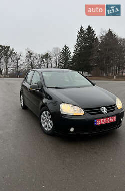 Хетчбек Volkswagen Golf 2005 в Валках