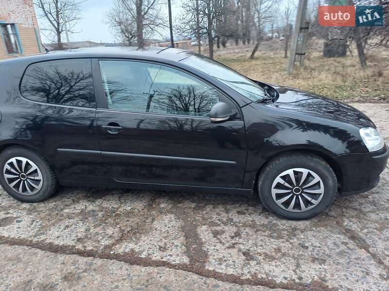 Хэтчбек Volkswagen Golf 2007 в Ананьеве