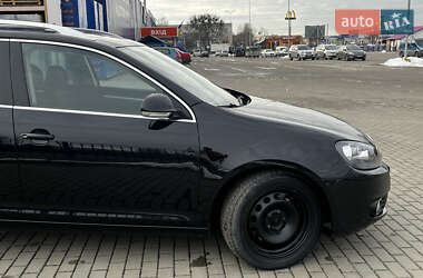 Універсал Volkswagen Golf 2011 в 