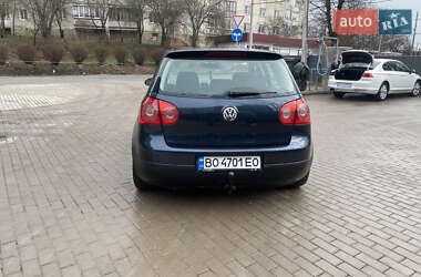 Хэтчбек Volkswagen Golf 2004 в Тернополе