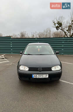 Хетчбек Volkswagen Golf 1999 в Києві