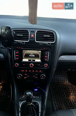 Универсал Volkswagen Golf 2012 в 