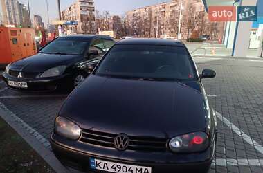 Хэтчбек Volkswagen Golf 1998 в Киеве