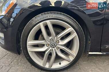 Хетчбек Volkswagen Golf 2016 в 