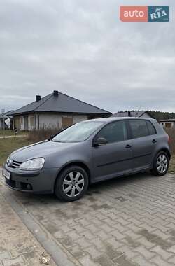 Хэтчбек Volkswagen Golf 2007 в Черкассах