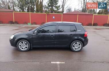 Хетчбек Volkswagen Golf 2006 в Сумах