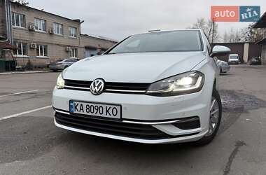 Хетчбек Volkswagen Golf 2018 в Києві