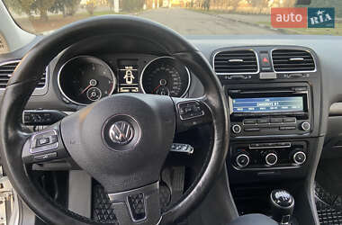 Универсал Volkswagen Golf 2012 в Калуше