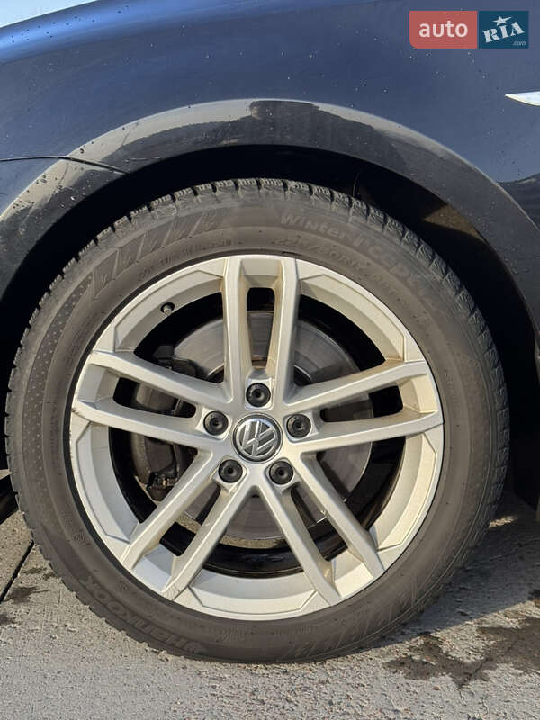 Универсал Volkswagen Golf 2015 в Киеве