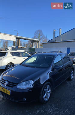 Хетчбек Volkswagen Golf 2009 в Луцьку