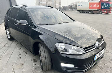 Универсал Volkswagen Golf 2015 в Черкассах