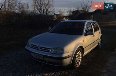 Хэтчбек Volkswagen Golf 2002 в Ивано-Франковске