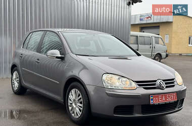 Хетчбек Volkswagen Golf 2005 в Березані