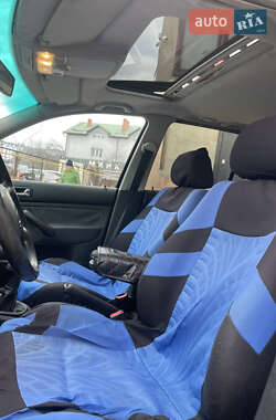 Хэтчбек Volkswagen Golf 1998 в 