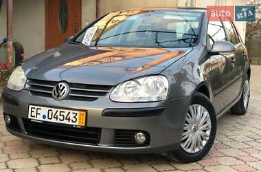 Хетчбек Volkswagen Golf 2005 в Мукачевому