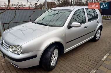 Хетчбек Volkswagen Golf 2002 в Мукачевому