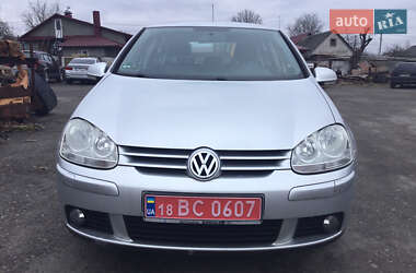 Хетчбек Volkswagen Golf 2008 в Дубні