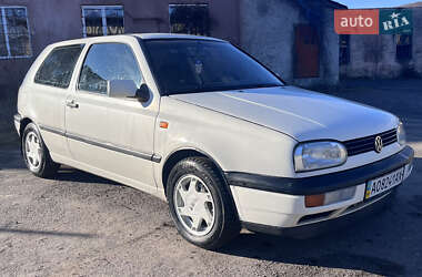 Хетчбек Volkswagen Golf 1994 в Ужгороді