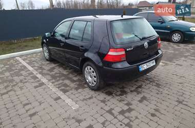 Хэтчбек Volkswagen Golf 2003 в Великих Мостах