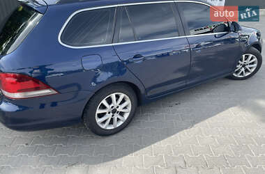 Универсал Volkswagen Golf 2011 в 