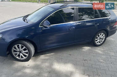 Универсал Volkswagen Golf 2011 в 