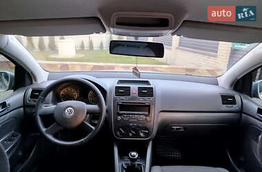 Хэтчбек Volkswagen Golf 2005 в Бучаче