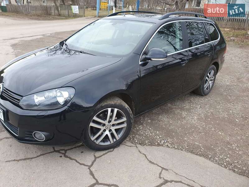 Універсал Volkswagen Golf 2012 в Вінниці