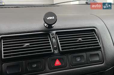 Універсал Volkswagen Golf 2000 в 