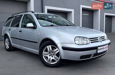 Універсал Volkswagen Golf 2000 в 