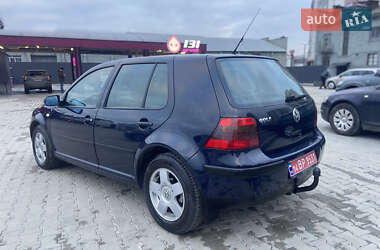 Хэтчбек Volkswagen Golf 2002 в Львове