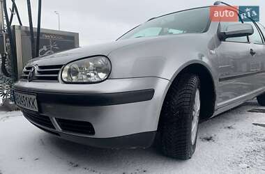 Універсал Volkswagen Golf 2002 в Вінниці