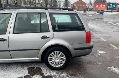 Универсал Volkswagen Golf 2002 в Виннице