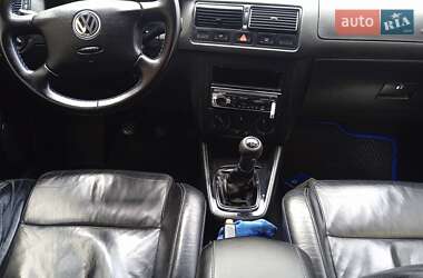 Хетчбек Volkswagen Golf 2001 в Ніжині