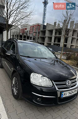 Универсал Volkswagen Golf 2009 в Ирпене