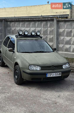 Хэтчбек Volkswagen Golf 1999 в Чернигове