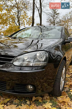 Хетчбек Volkswagen Golf 2009 в 