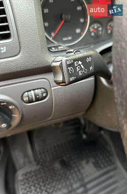 Хетчбек Volkswagen Golf 2009 в 
