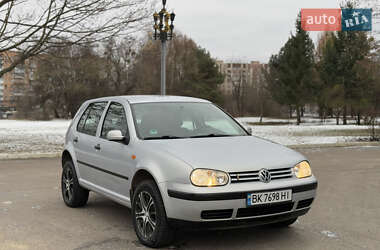 Хетчбек Volkswagen Golf 1998 в Рівному