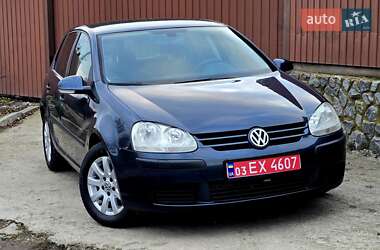 Хэтчбек Volkswagen Golf 2005 в Полтаве